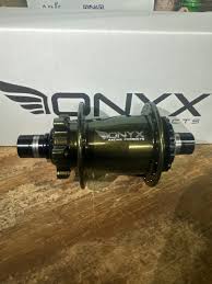 Onyx 36H 15mm Rear Through Axle Ultra SS